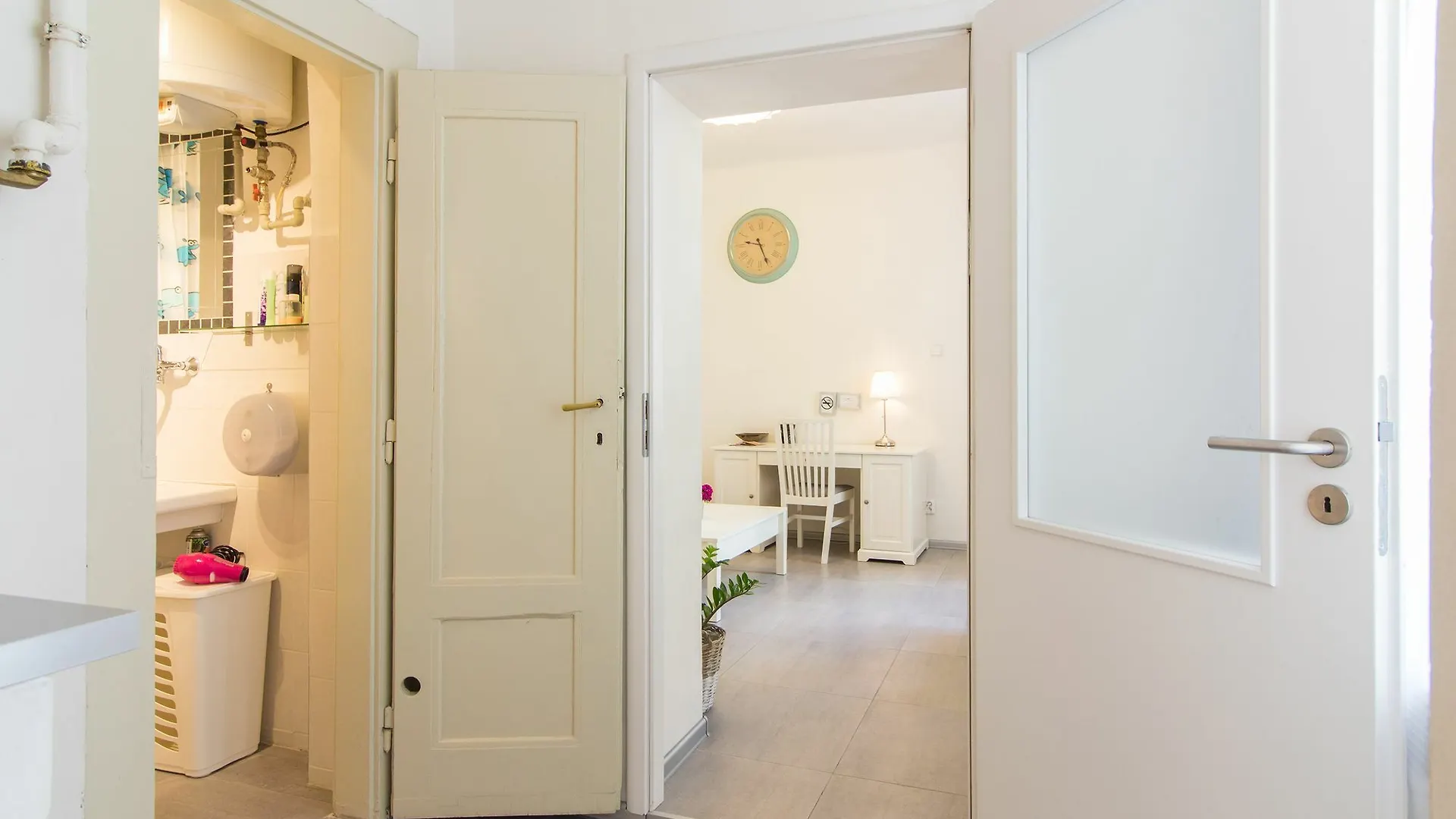 Prague City Apt On Wenceslassquare For 6
